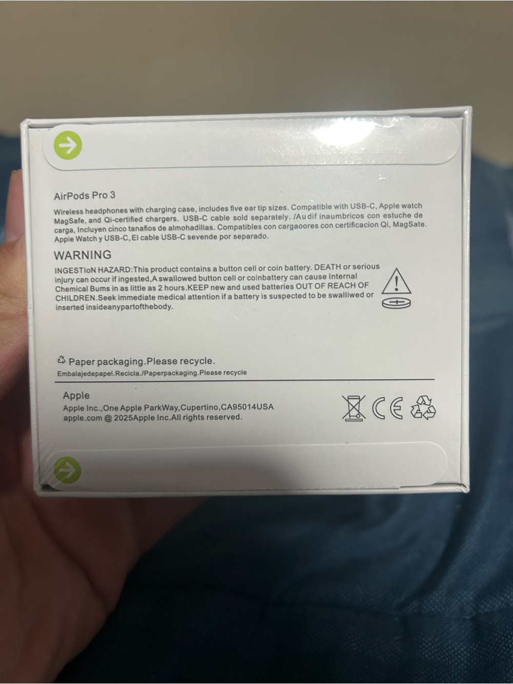 Apple AirPods Pro 3 White Retail Box - Picture 2 of 2